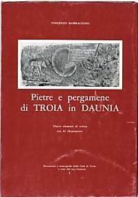 Copertina di Pietre e pergamene di Troia in Daunia